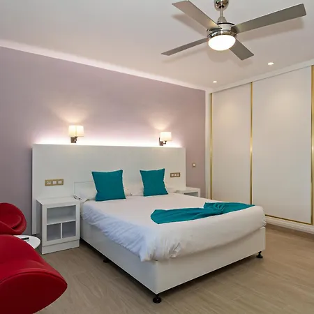 Panorama Adults Only